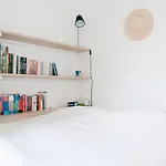 Beautiful Bright Apt On The Edge Of The Seine